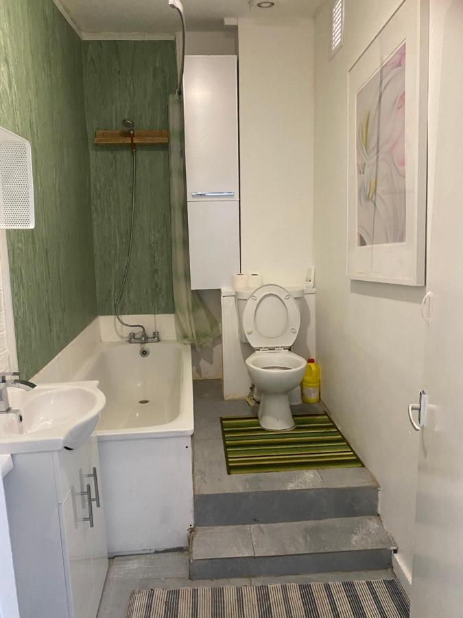 Double Room London Exterior photo
